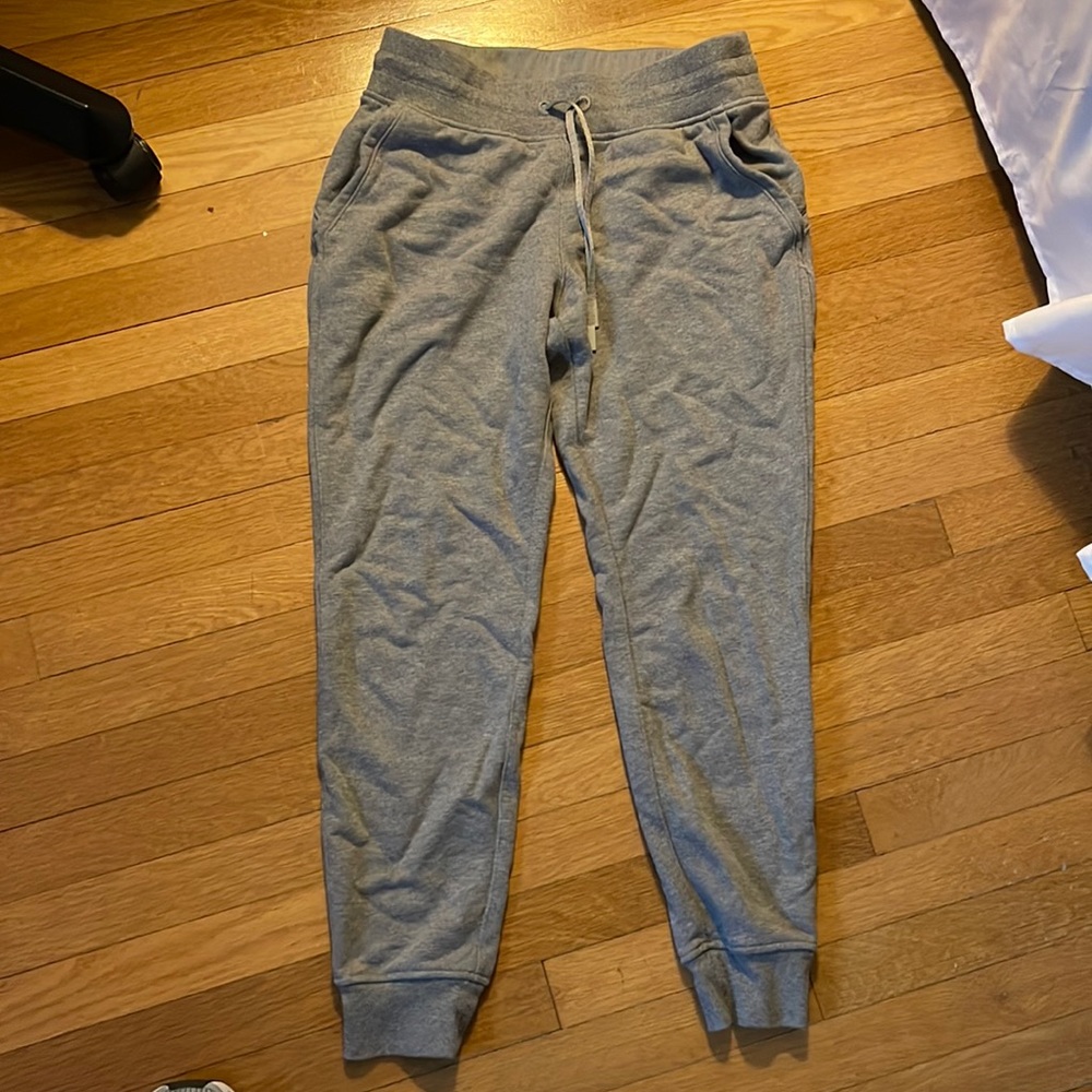 lululemon joggers